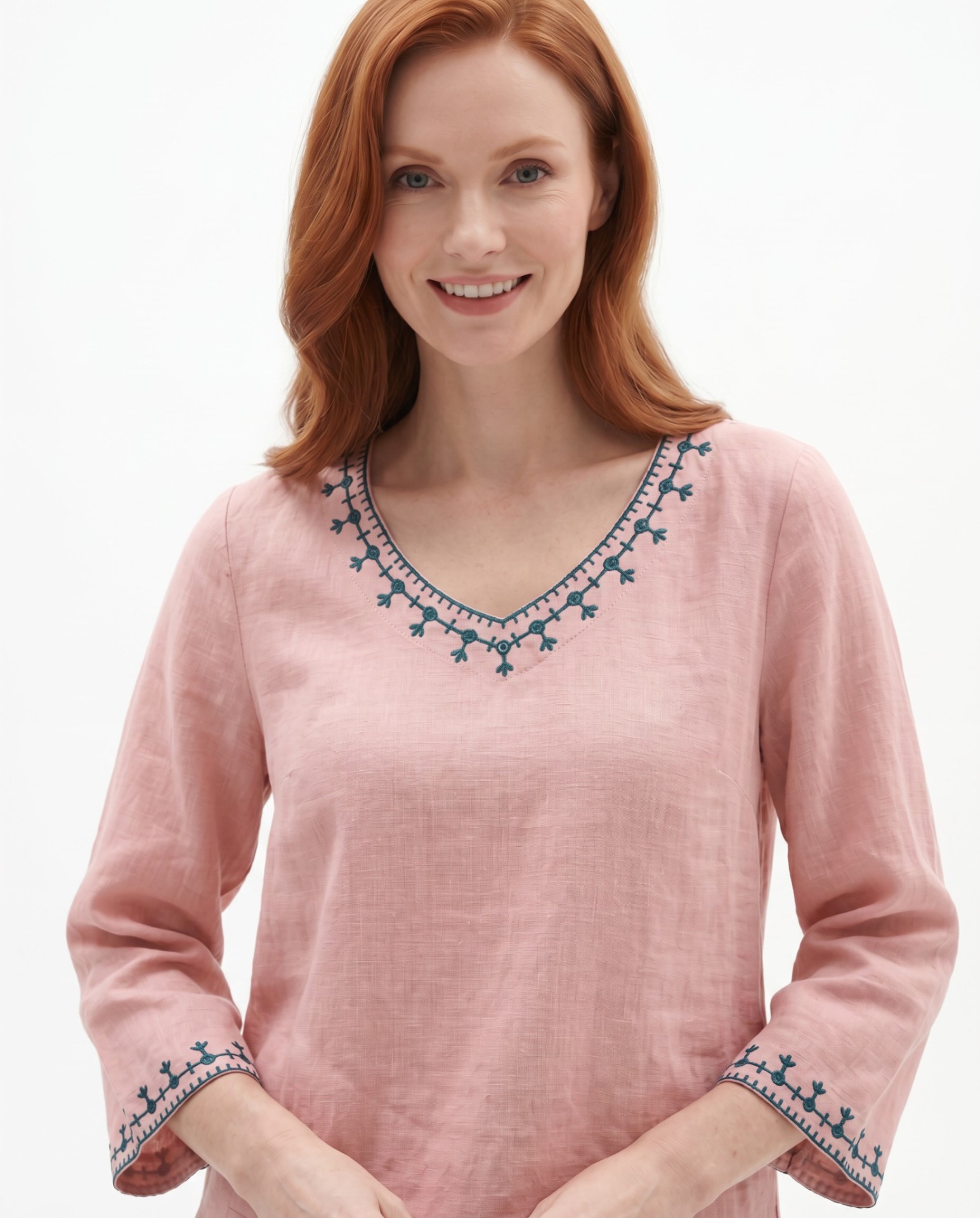 HELEN™ | PATTERN V-NECK BLOUSE alternate view